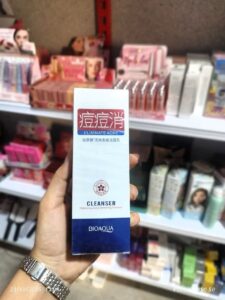 فوم ضد جوش و آکنه بیوآکوا