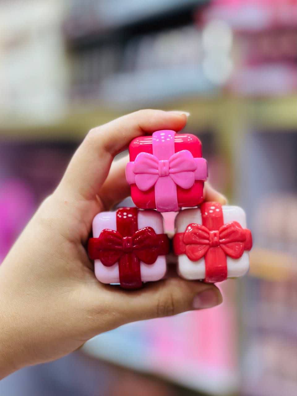 بالم لب کادویی